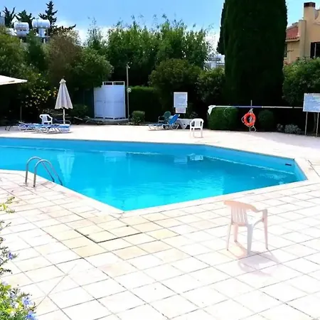 度假居 Romi's Vacation Townhouse Paphos